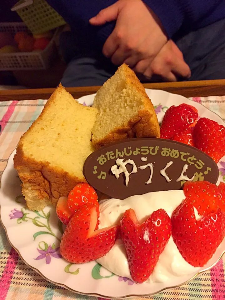 Snapdishの料理写真:バースデーシフォンケーキ|mari miyabeさん