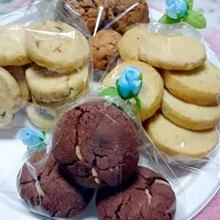 Snapdishの料理写真:今日は  ホワイトデー♥

料理上手な彼からプレゼント🎁💕

手作りクッキー   🍪🍪🍪🍪