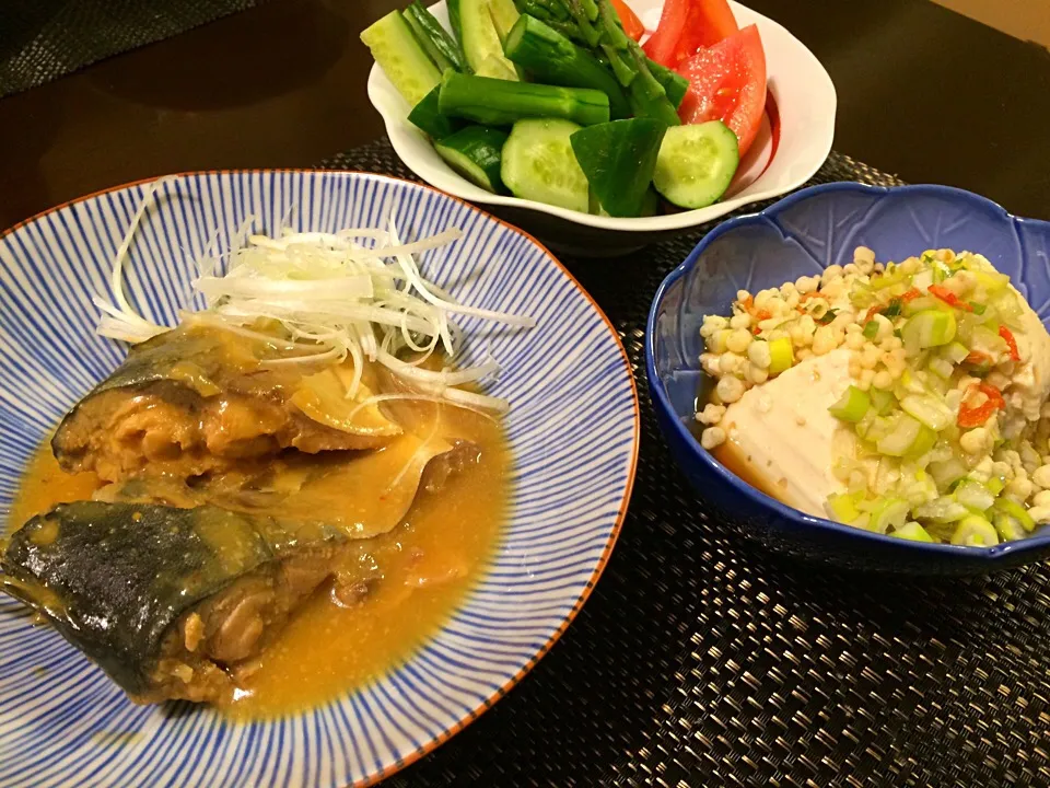 鯖の味噌煮、たぬき豆腐、アスパラサラダ|Jun  Sakamotoさん