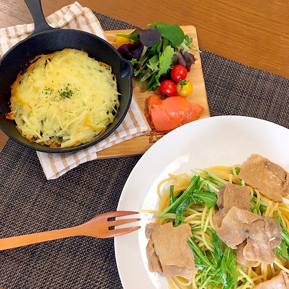 ランチ🍴豚肉と水菜のパスタ、ジャガイモのガレット|むぎママさん