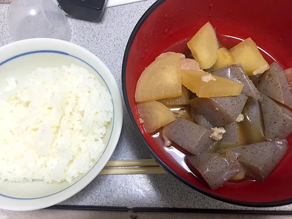 大根とこんにゃくと豚肉の煮物|りかさん