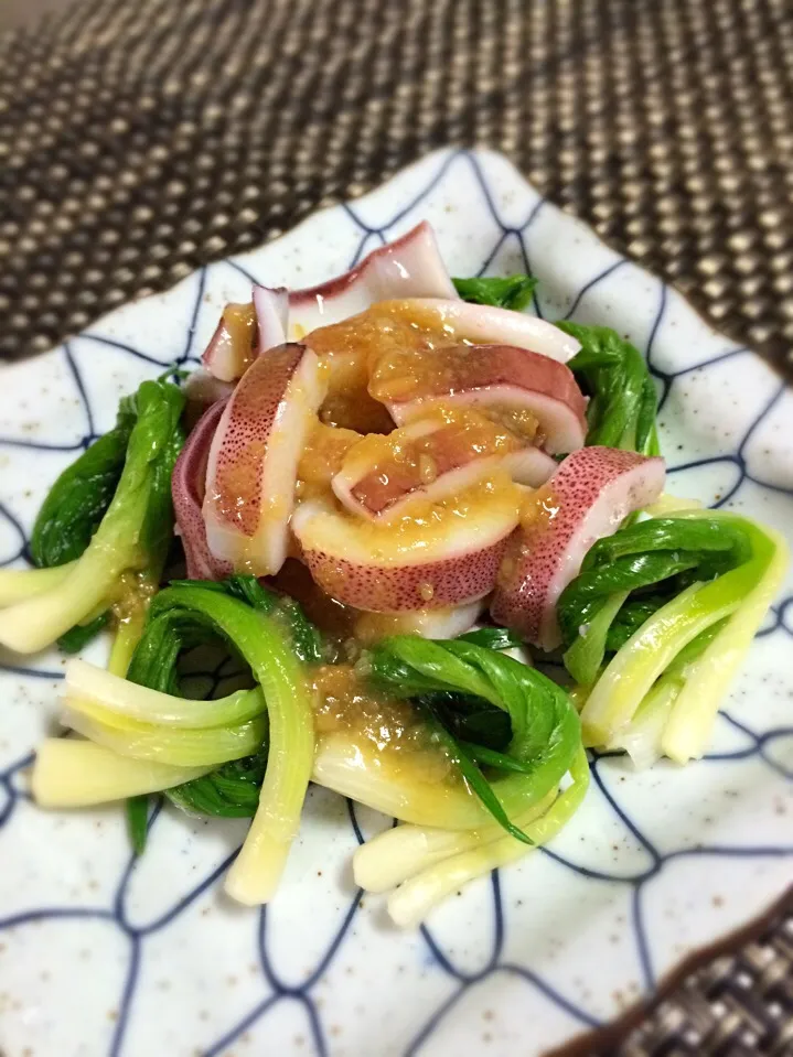 あさつきとイカの酢味噌あえ〜♪  鱗茎が甘〜い春の香り🌷|あまねこ🌿さん