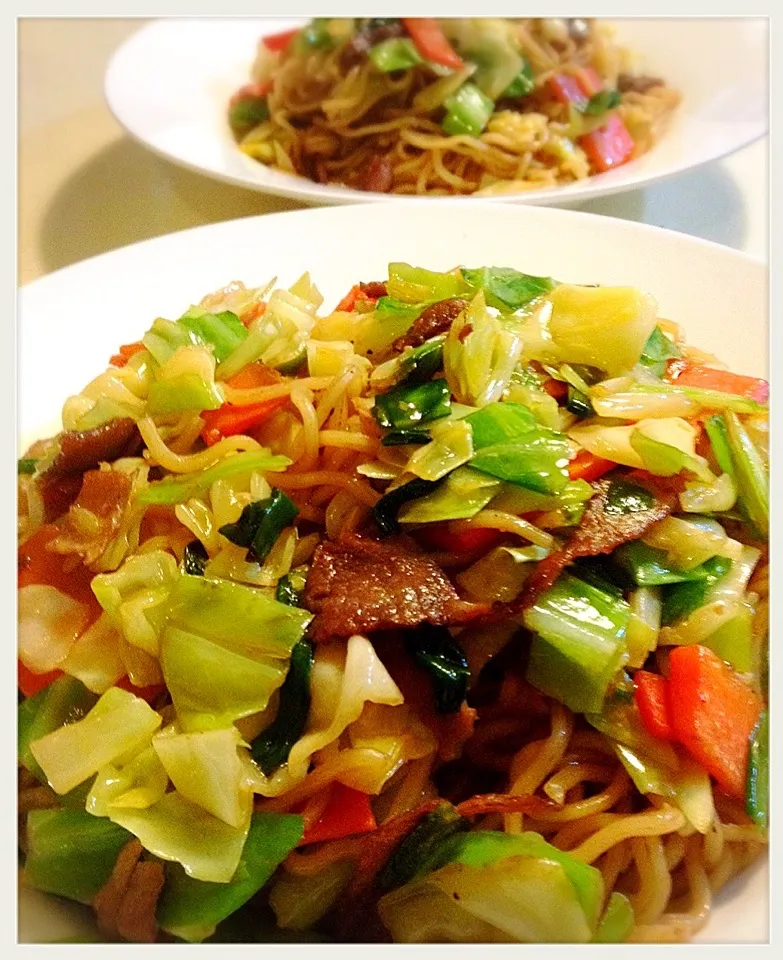 屋台のソース焼きそば風。Fried Noodles Flavored with Worcestershire Sauce|toyamadaさん