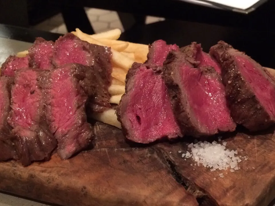 今日のオススメ ランプとイチボの盛り合わせ pappare vino@横浜|もっつぁさん