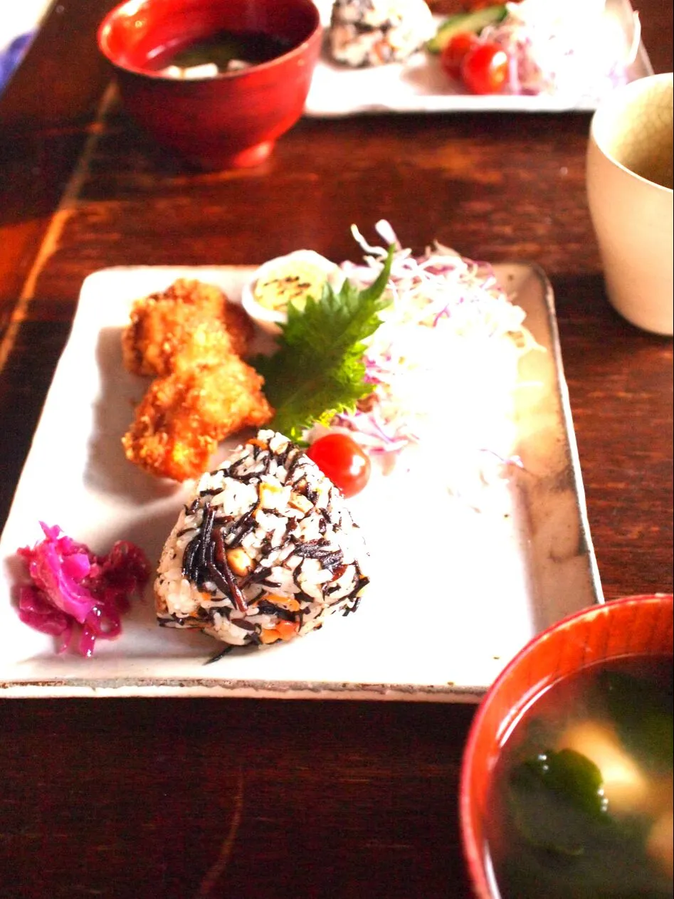 Snapdishの料理写真:チキンカツと常備菜朝ごはん|sachayaさん