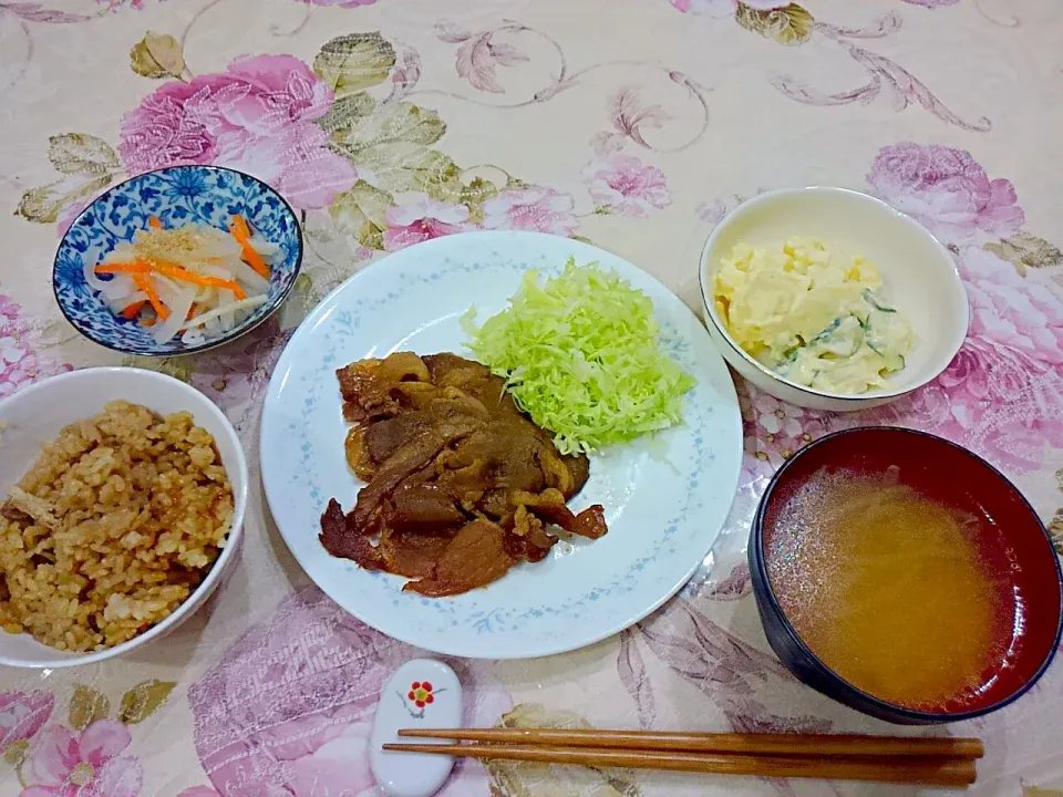 しょうが焼き😁膾😋きのこご飯😉ポテトサラダ|たえさん