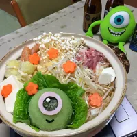 Snapdishの料理写真:今日は大根おろしアートマイク入、寄せ鍋❤️大根おろしとほうれん草のふりかけで緑に😊