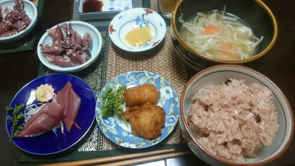 お赤飯＆ホタルイカ＆鰹のお刺身＆チーズ唐揚げ＆水餃子|まぐろさん