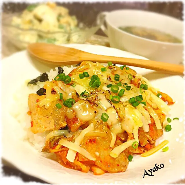 かっぴーさんの料理 豚キムチーズ丼♪|亜矢子さん