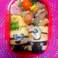 Snapdishの料理写真:お弁当＊ミニオンおにぎり＊|れいちぇるさん