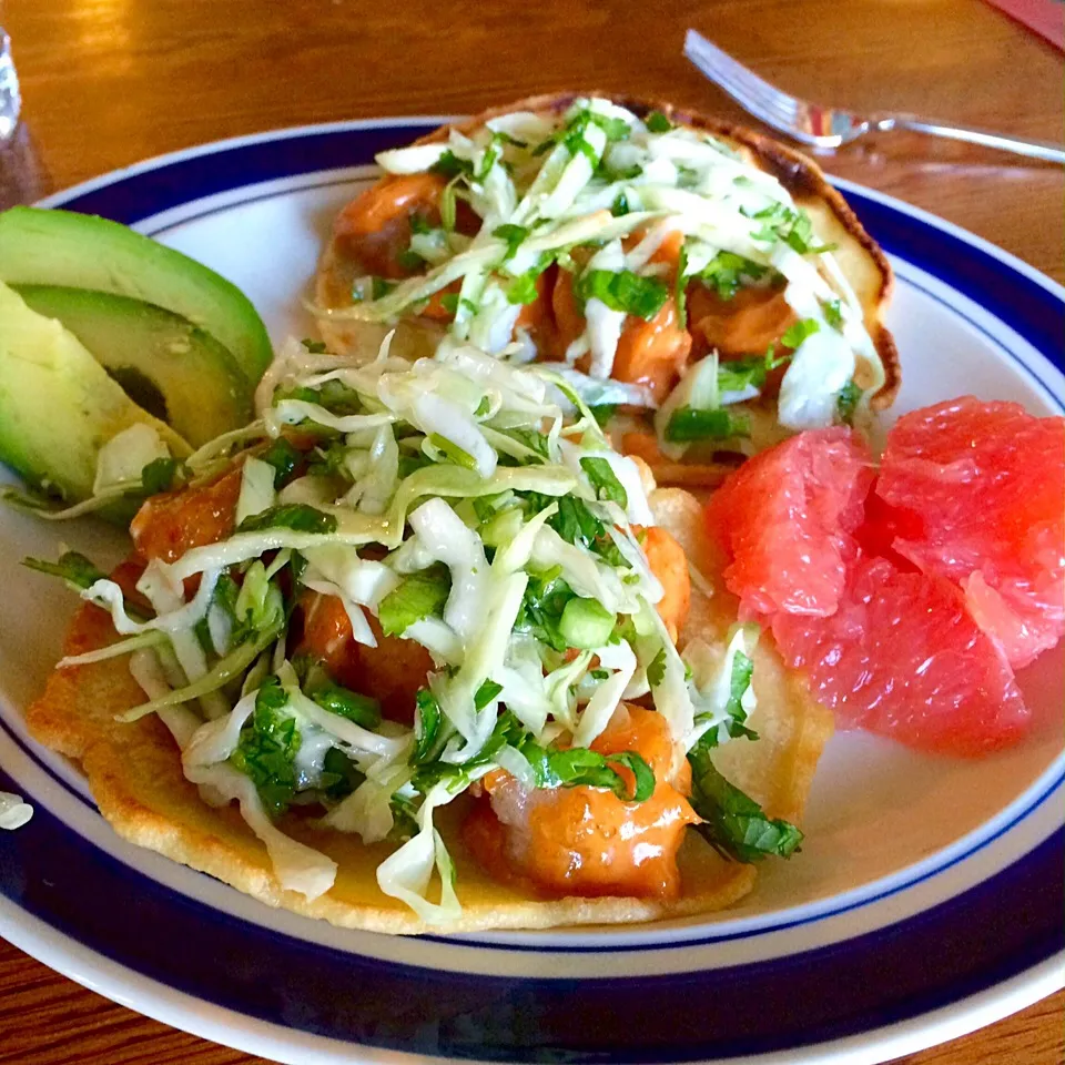 Snapdishの料理写真:Paleo Bang Bang Shrimp Tacos|Casey Murrellさん