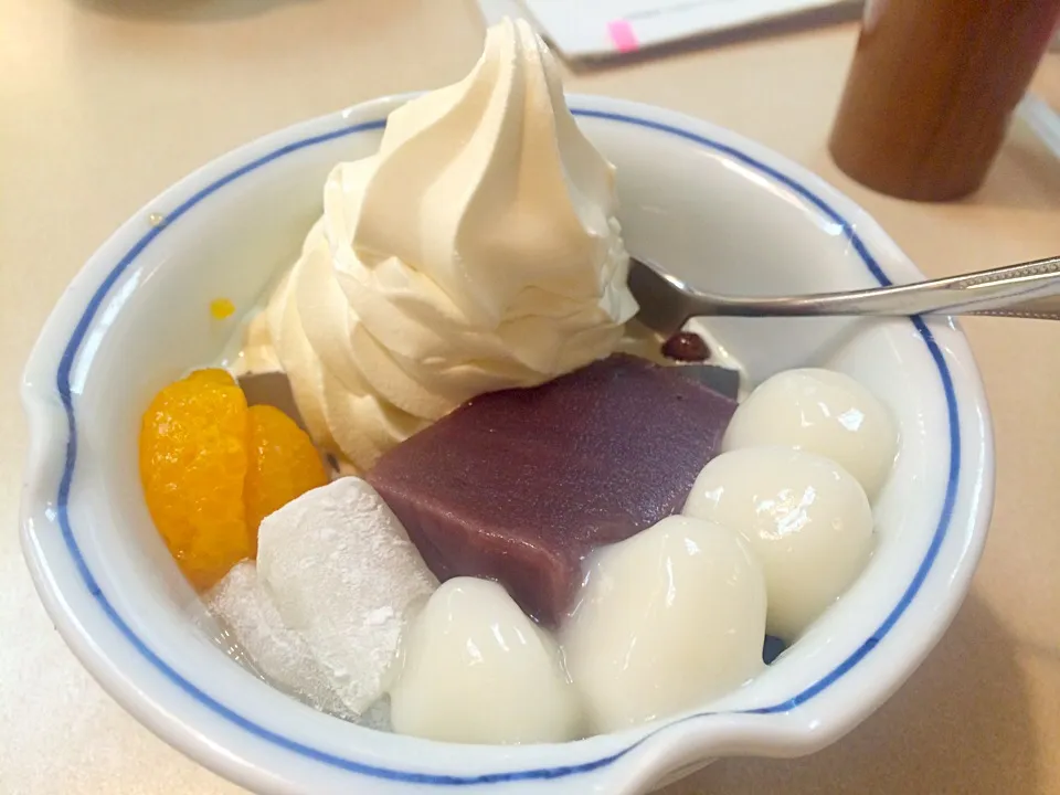 上野 みはしの白玉クリームあんみつ🍨
好物です😋|♥️さん