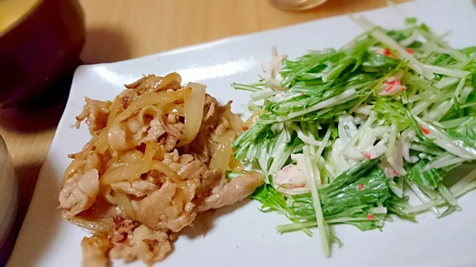 豚肉のポン酢しょうが焼き
水菜カニカママヨポン
納豆と豆腐の味噌汁|やっちさん