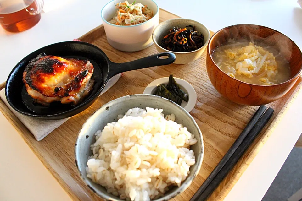 今日の晩ご飯😋
野菜たっぷり👍|もも太郎さん