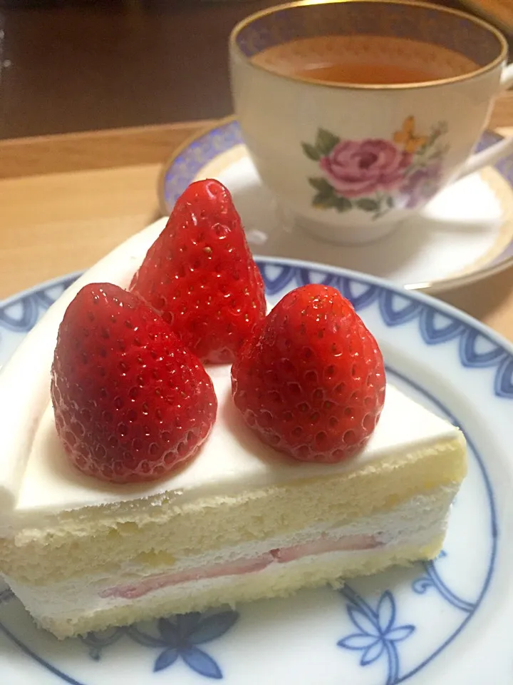 ショートケーキ|ごはんできたよ〜さん