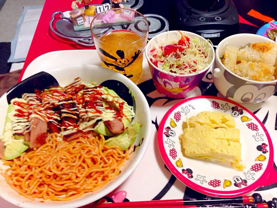 Snapdishの料理写真:きゃべつぱぷりかさらだ

すばげてぃすぱむあぼかど

れんじだしまき

おこげすーぷ|ミッキーまうすさん