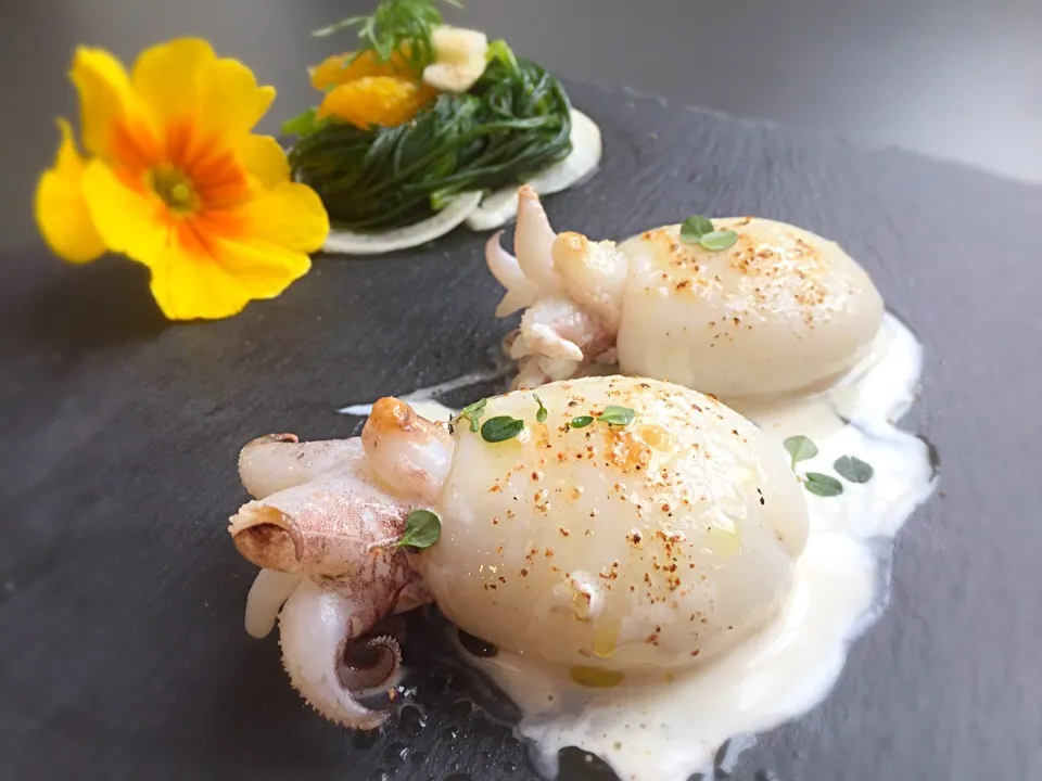 Grilled squids, stuffed with mozzarella cheese|laura giardinaさん