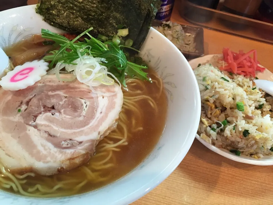 半チャーハン・醤油ラーメン🍜|まさとさん