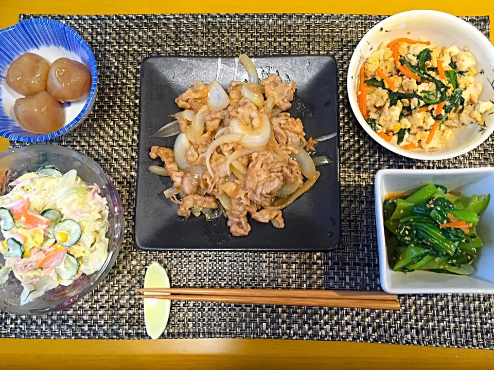 豚肉の生姜焼き、キャベツのサラダ、卵と豆腐の炒り煮、青梗菜のナムル、味玉こんにゃく|浅井 順さん