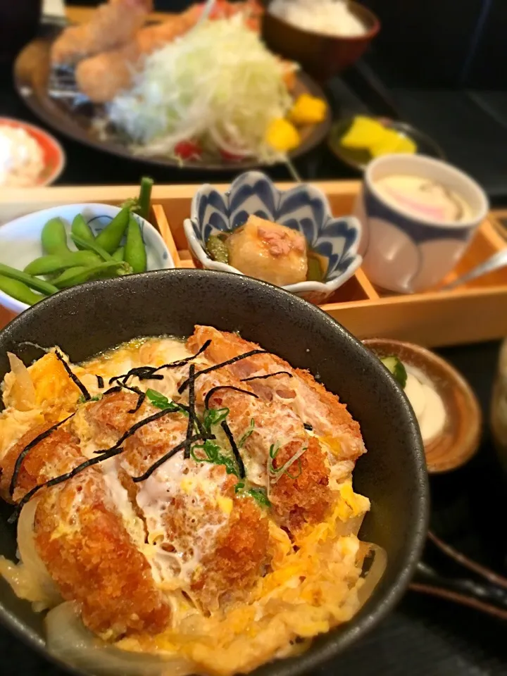 Snapdishの料理写真:Tonkichi Katsu Don Set|Pelsia Yapさん