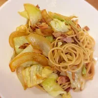 キャベツとベーコンのぽんパスタ|うちごはんさん