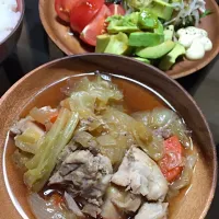 鶏モモ・新玉ねぎ・キャベツ煮スープ🍴|maipuさん