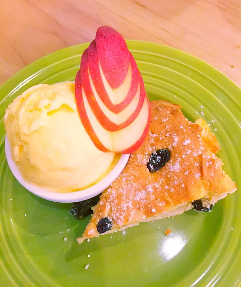 Apple Tart & Ice Cream|Aomさん