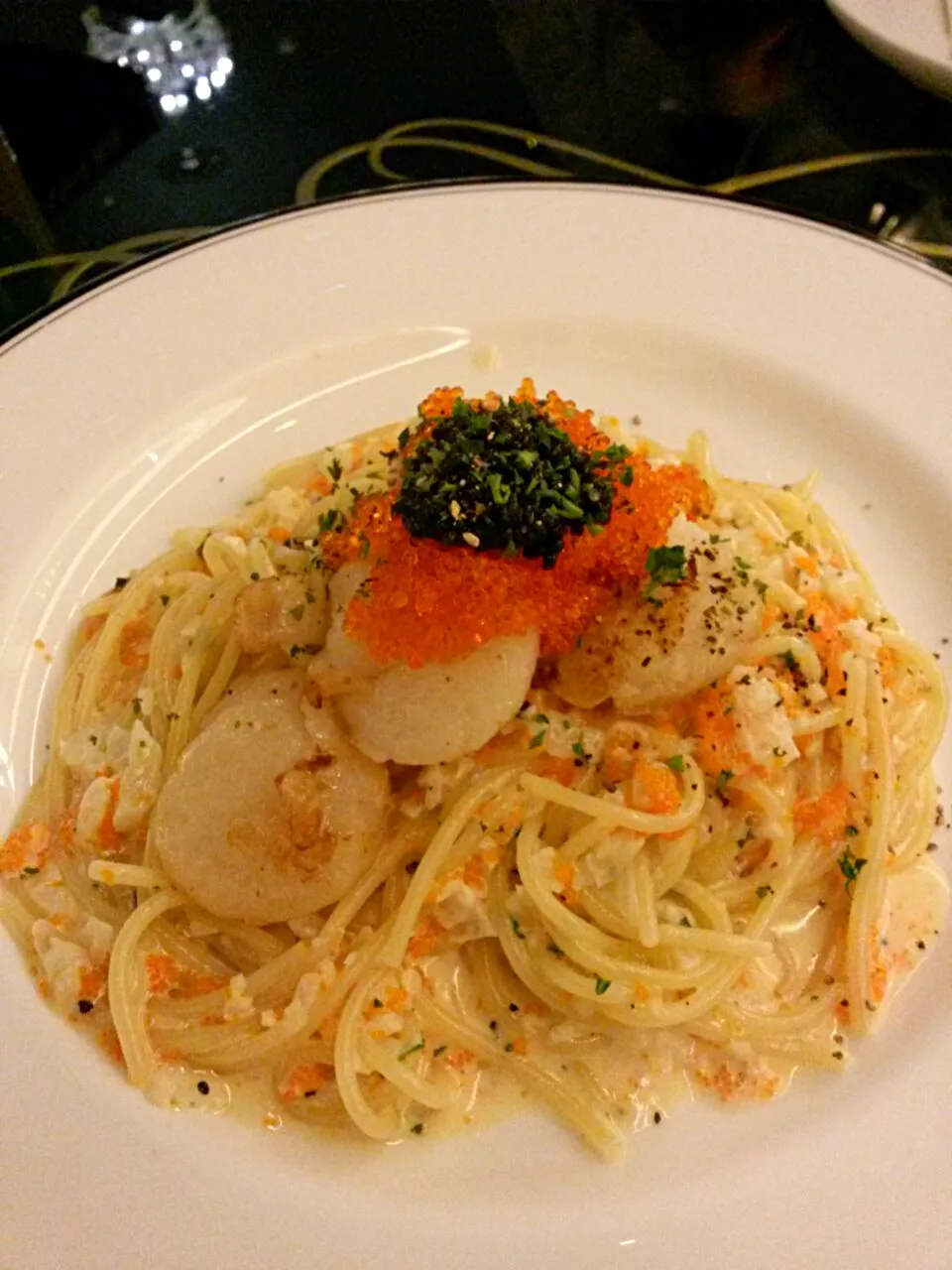 Spaghetti w/Scallops and Prawn Roe Cream Sauce|Jeab Lertさん