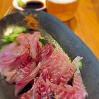 妻の父が釣ったイサキです。妻がもって帰ってきてくれました。独りで 全部食べたと罵られたけど、 うんまうま。|Kojiさん