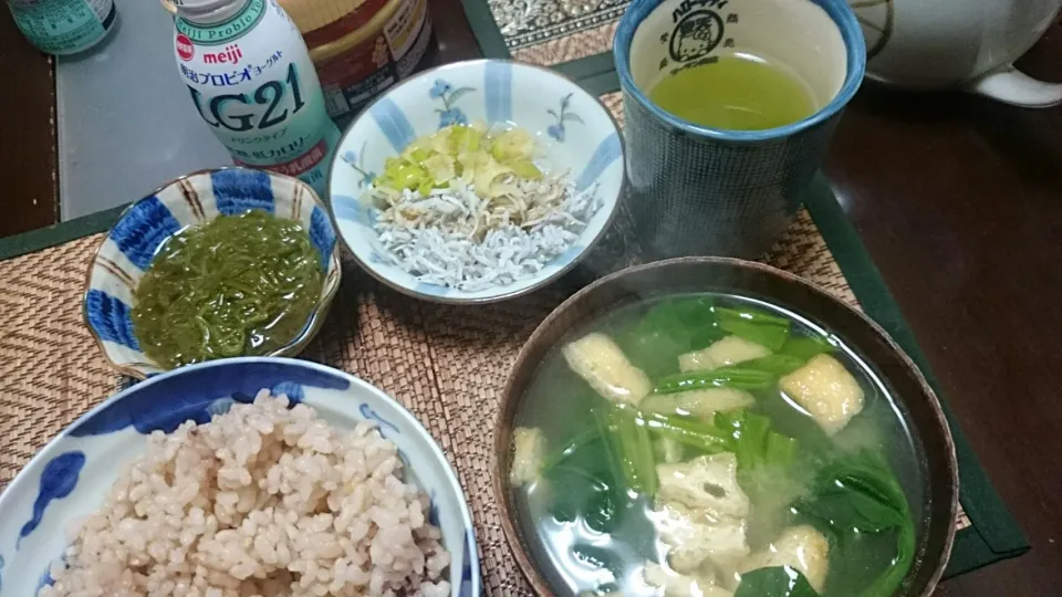 しらす＆めかぶ＆ほうれん草の味噌汁|まぐろさん