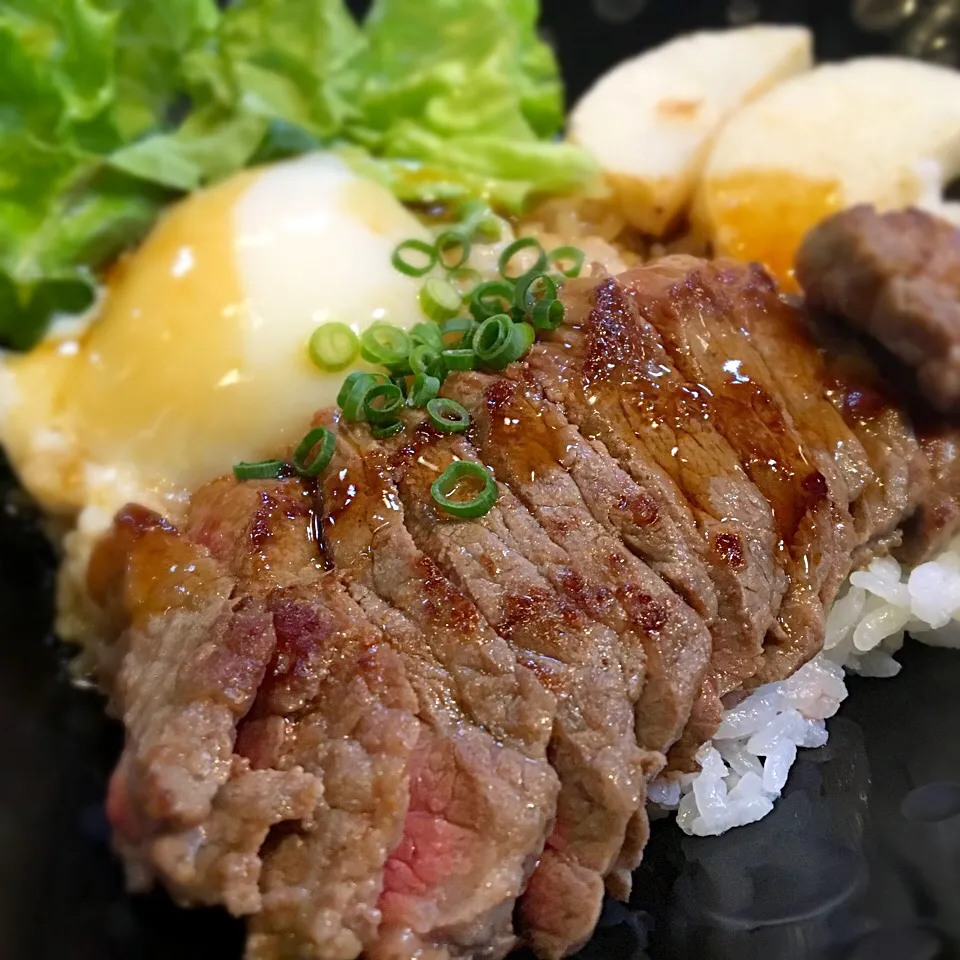 Snapdishの料理写真:赤牛丼|SEVENさん