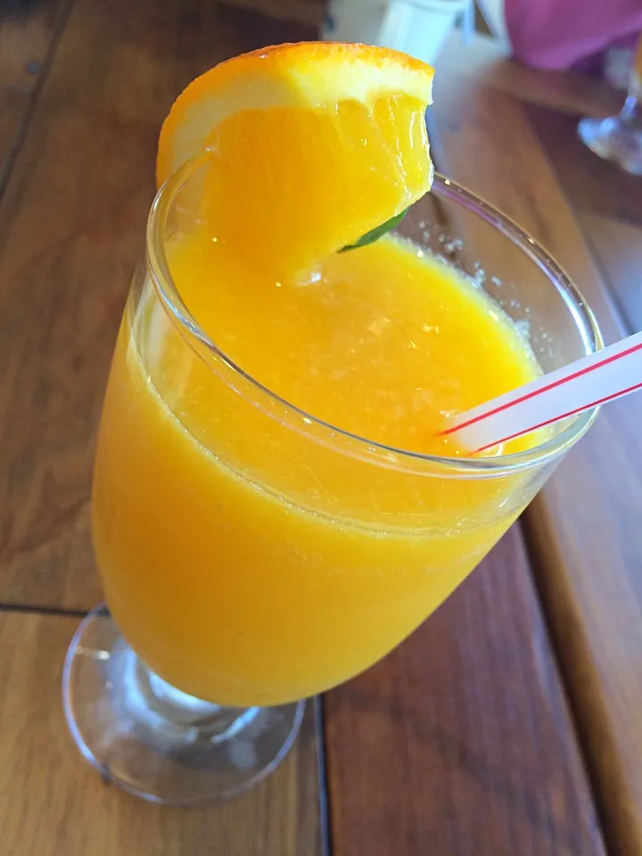 Snapdishの料理写真:Orange Juice 💐🍊🍹|Food Gardenさん