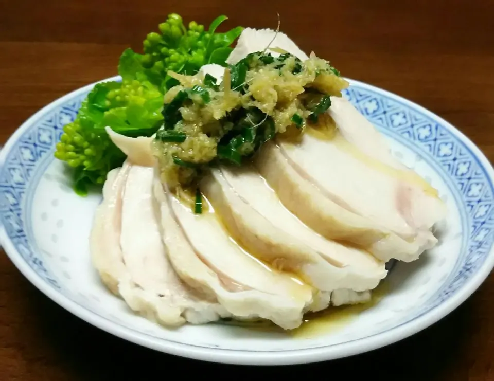 茹で鶏を葱生姜ソースで😋|あらいぐまのしっぽさん