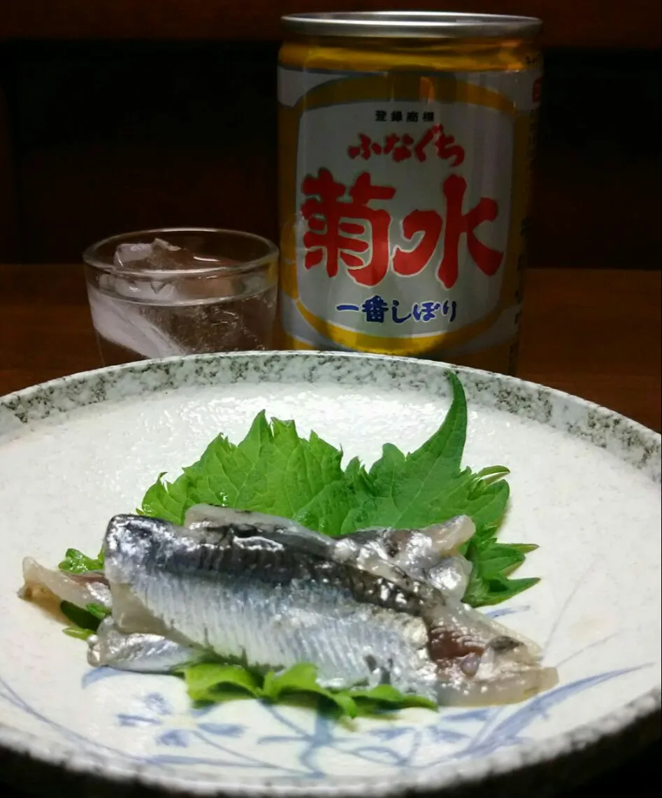 小鰯の酢〆で🍶|あらいぐまのしっぽさん