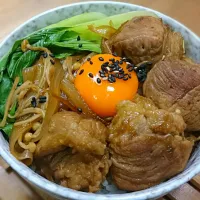 Snapdishの料理写真:月見豬兒丼飯|Anita Skyさん