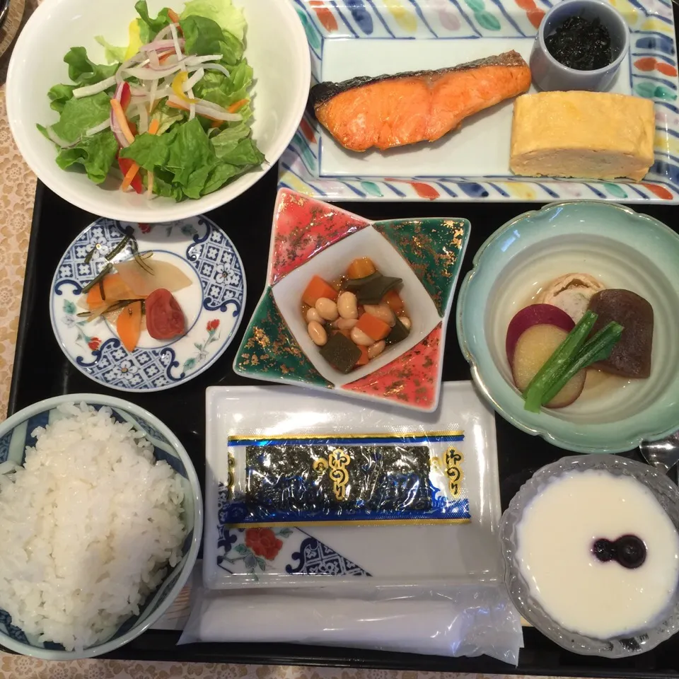 Snapdishの料理写真:温泉旅館で朝食|織友さん