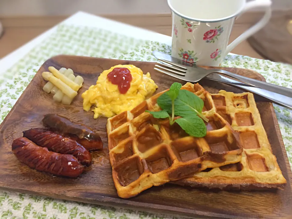 Snapdishの料理写真:❤︎ブランチ❤︎砂糖不使用ワッフル|Yukariさん