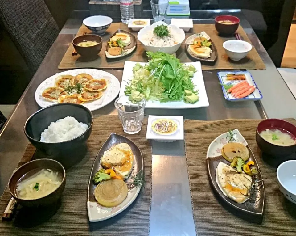 家族が揃った晩御飯🌃🍴 カジキのソテーレモン風味|らんちゃんさん