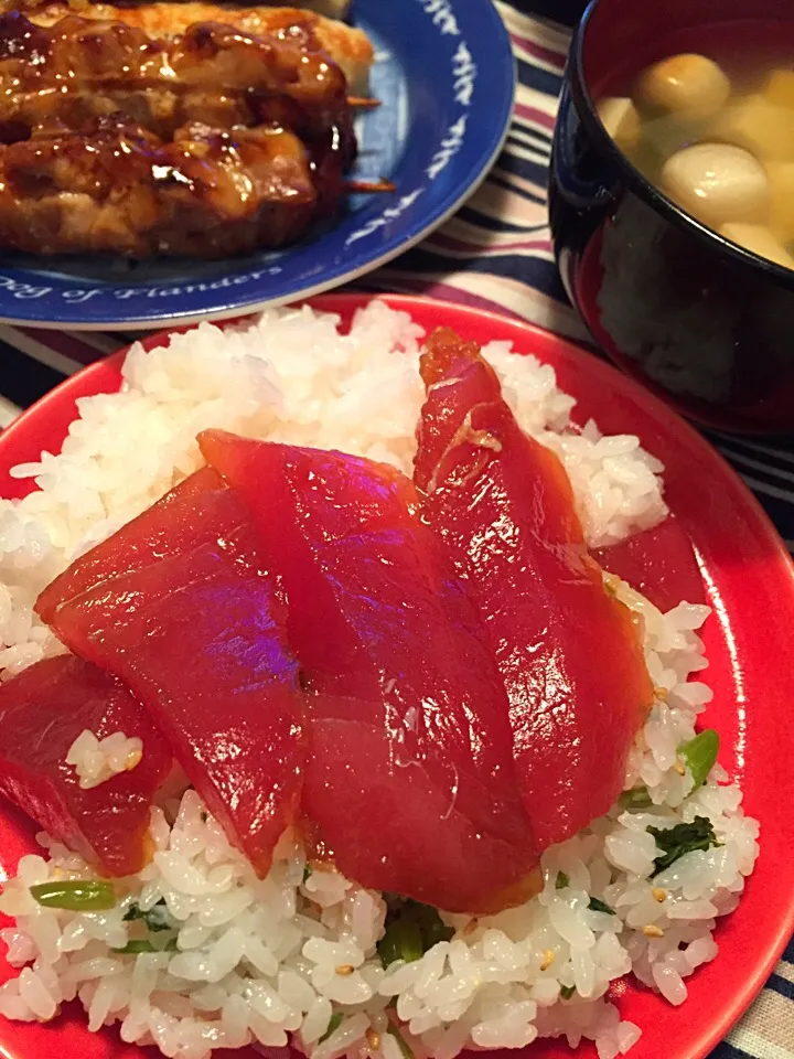 マグロの漬け丼。|もじゅさん