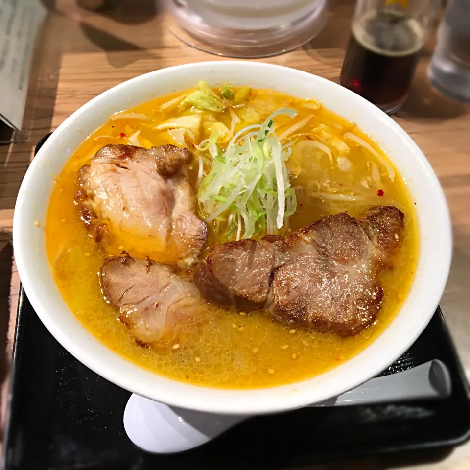 Snapdishの料理写真:千歳空港。けやき。
味噌チャーシュー麺。|harukiyoさん