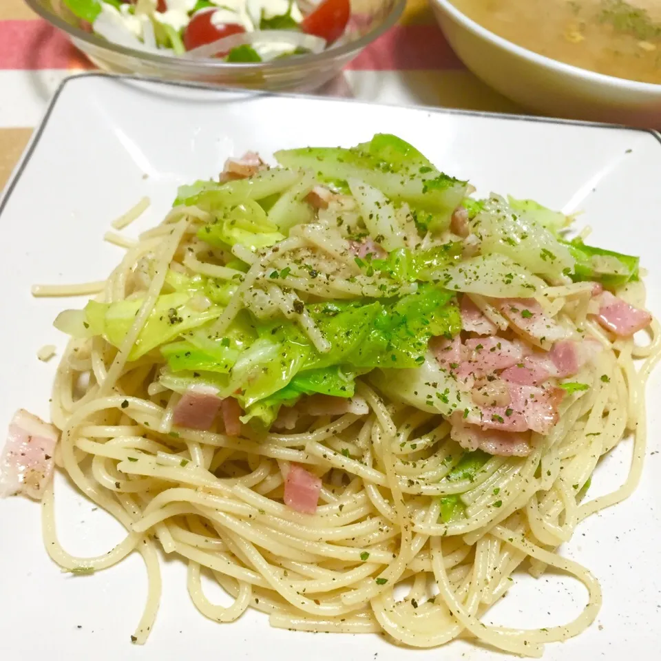 春キャベツとベーコンのペペロンチーノスパゲティー|カウンター嬢さん