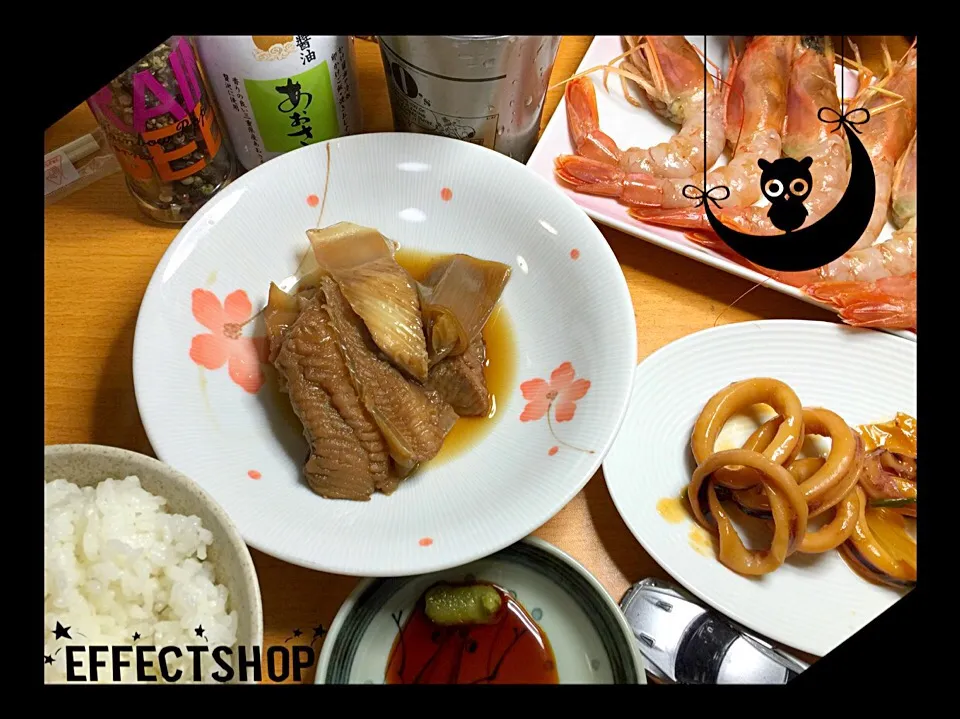 3/21晩ご飯🍶
カスベの煮物、イカ焼、赤海老刺身
今日は日本酒に合うおかずです。💖|Asa Eiさん