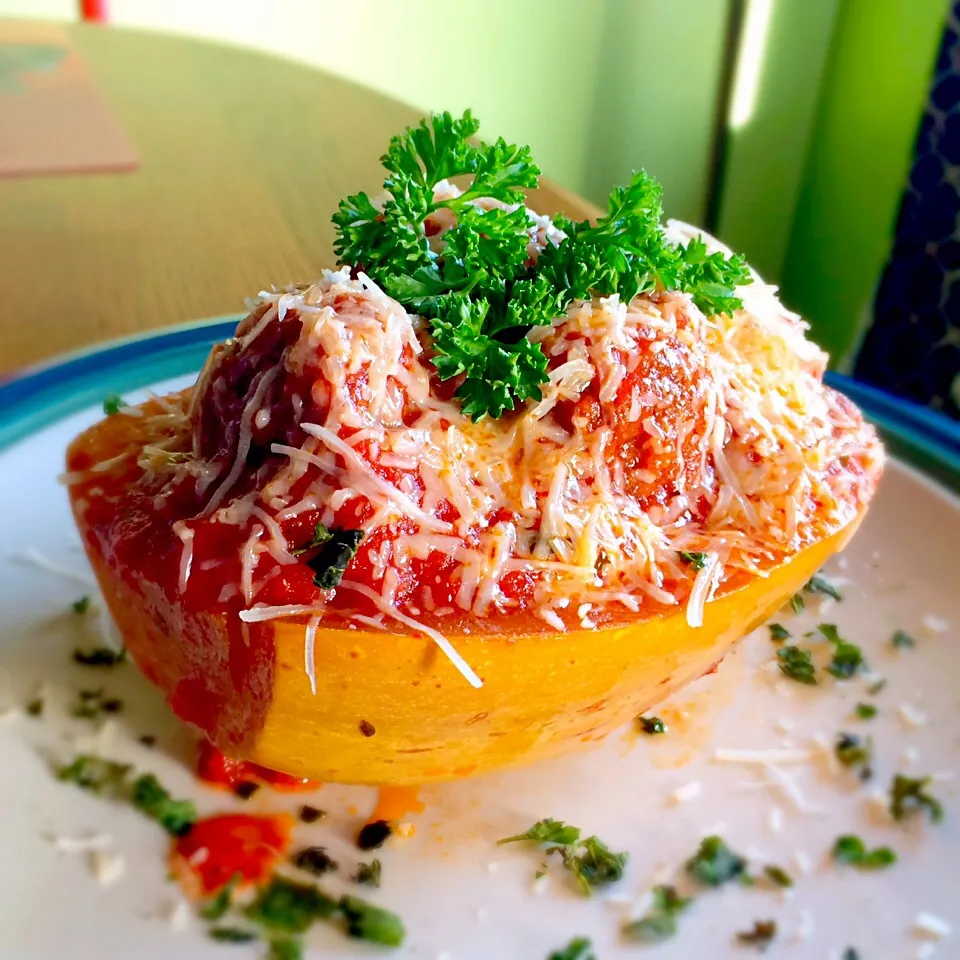 Spaghetti Squash and Meatballs|Casey Murrellさん