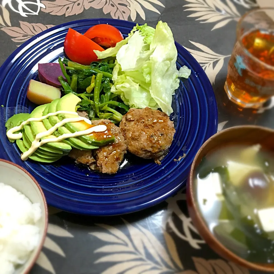 今日の夕飯は照り焼きハンバーグ♪♪|かずみさん