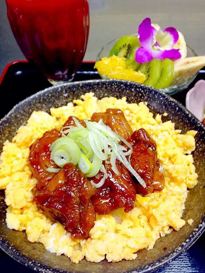 Snapdishの料理写真:鶏のきじ焼き丼|きゅうちゃんさん