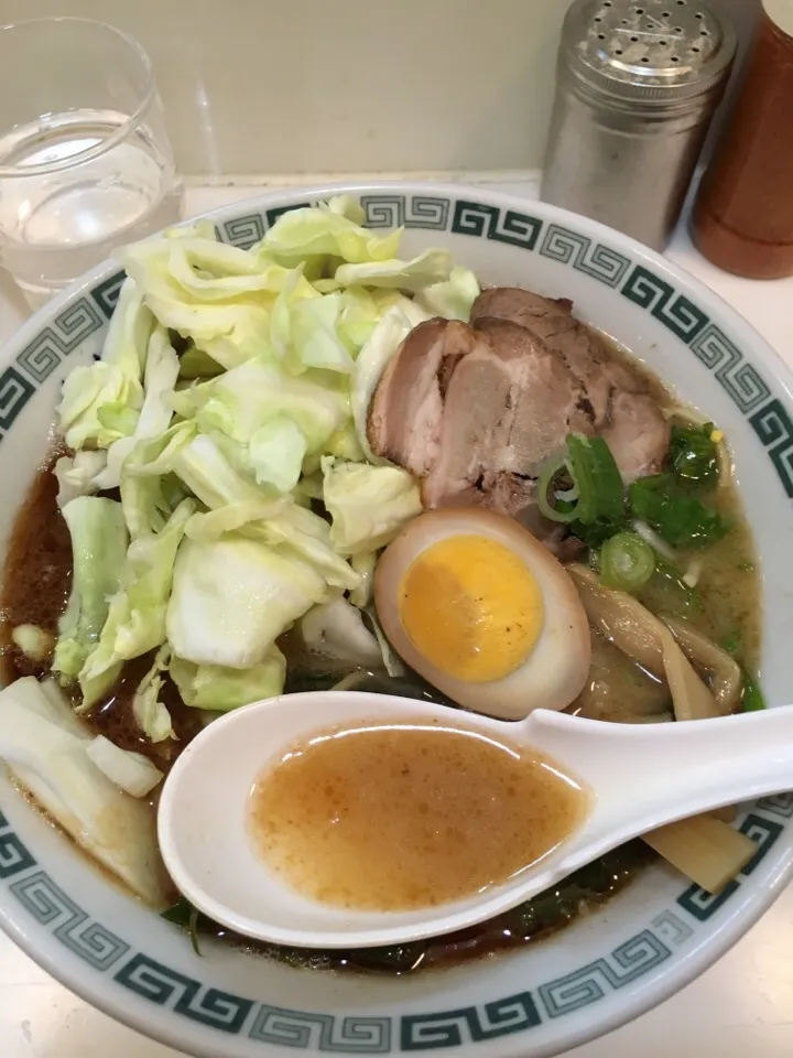 桂花ラーメン、トッピングキャベツ|Hiromichi Owadaさん