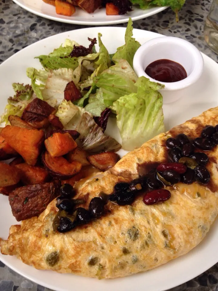 Snapdishの料理写真:omelette with spicy beans|y.kさん