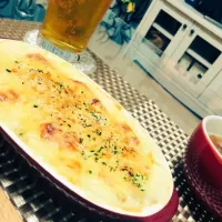 グラタンとビール最高！|みやびーのさん