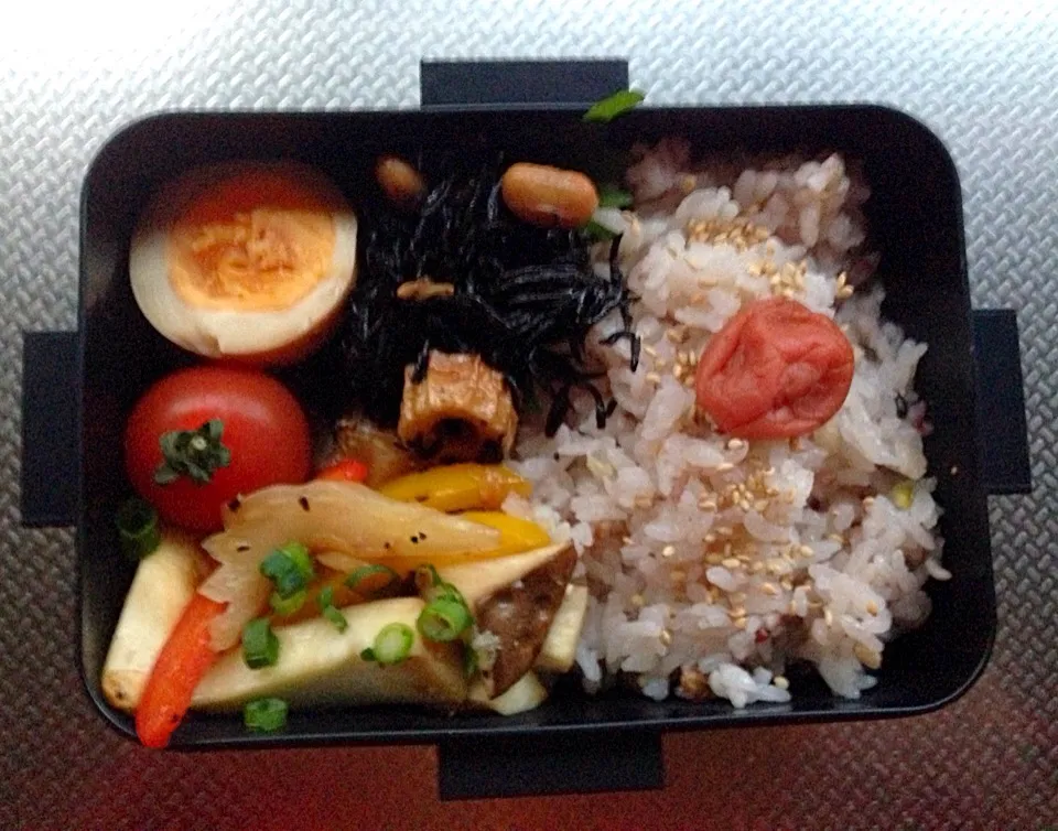 Snapdishの料理写真:本日の旦那さん弁当 3/23|R_ITOさん