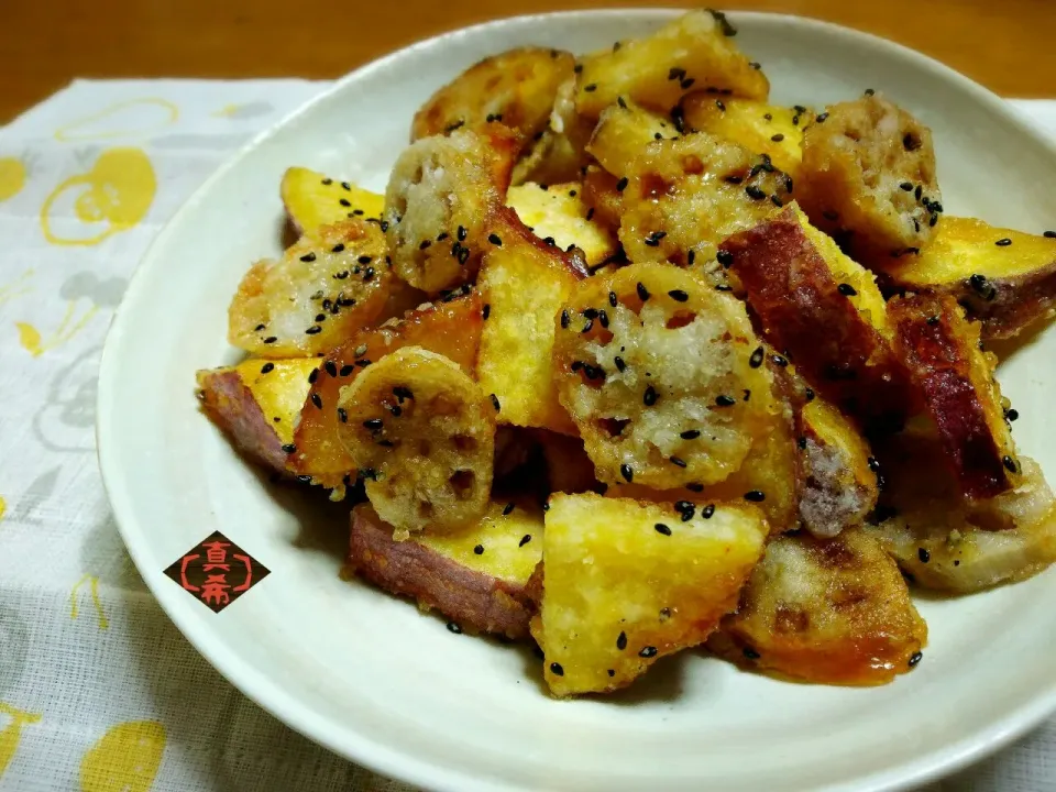 Snapdishの料理写真:ともちゃんの薩摩芋と蓮根のデパ地下風|真希さん